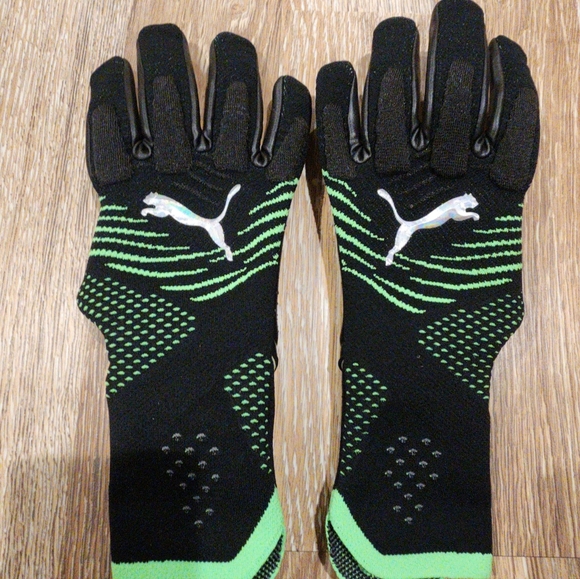 Puma FUTURE Ultimate NC Size 9 - Picture 3 of 15